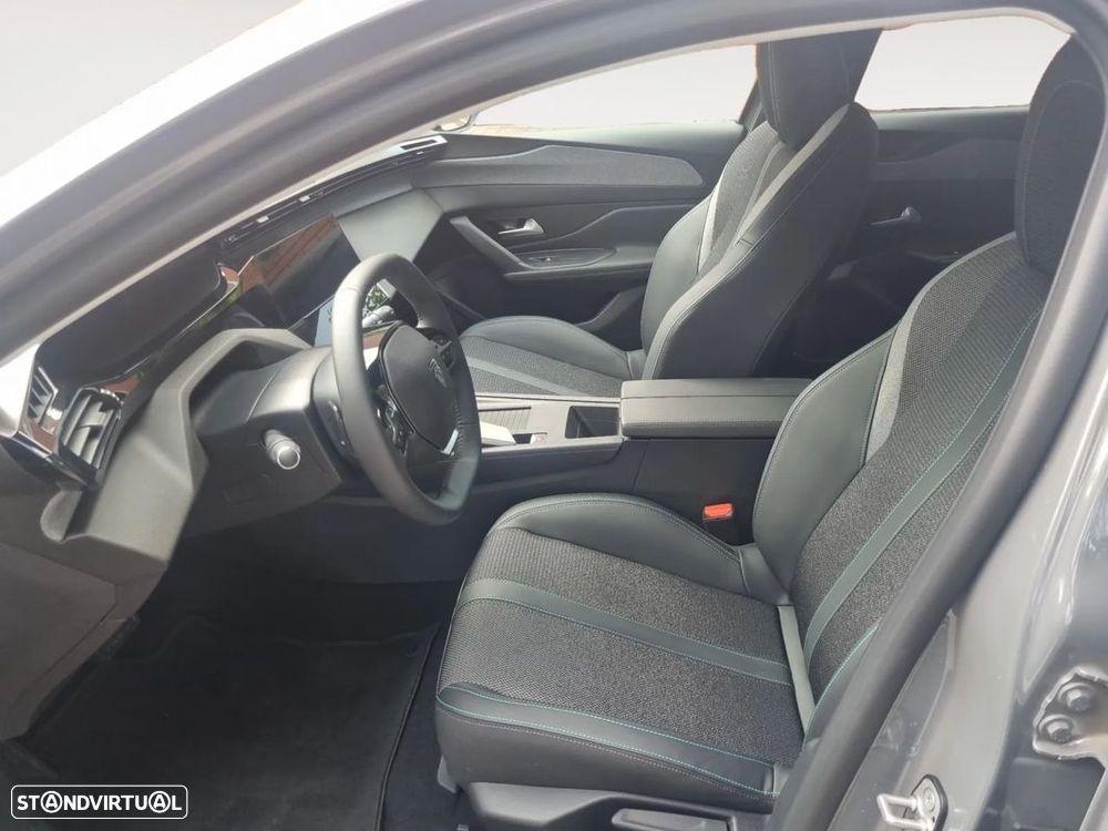Peugeot 408 1.2 Hybrid Allure e-DCS6 - 10