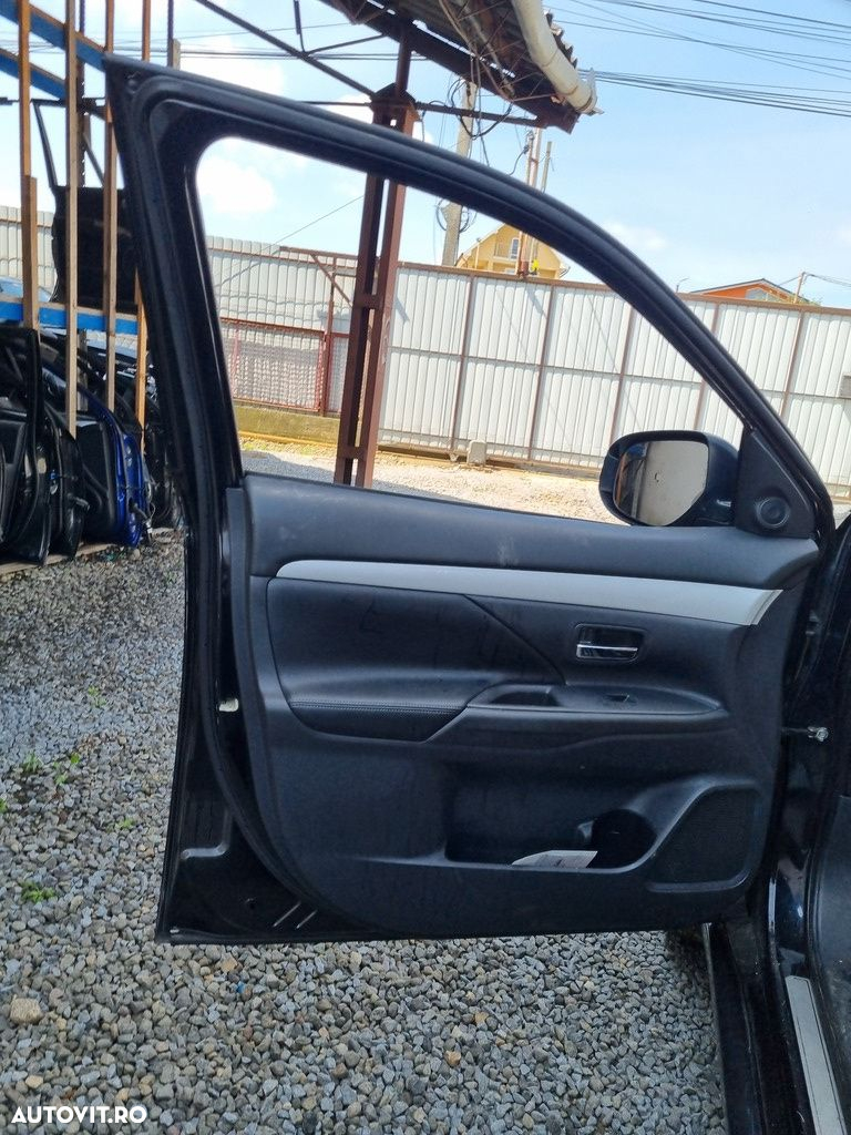 Usa Stanga Fata Mitsubishi Outlander III 2012 - 2015 SUV 4 Usi Labrador Black X42 (1303) - 3