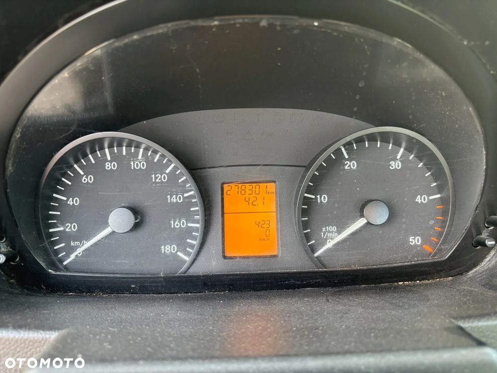 Mercedes-Benz Sprinter - 27