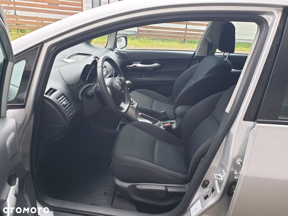 Toyota Auris 1.6 Valvematic Comfort - 4