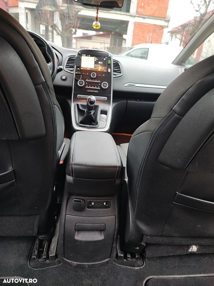 Renault Scenic TCe 130 Dynamique - 15