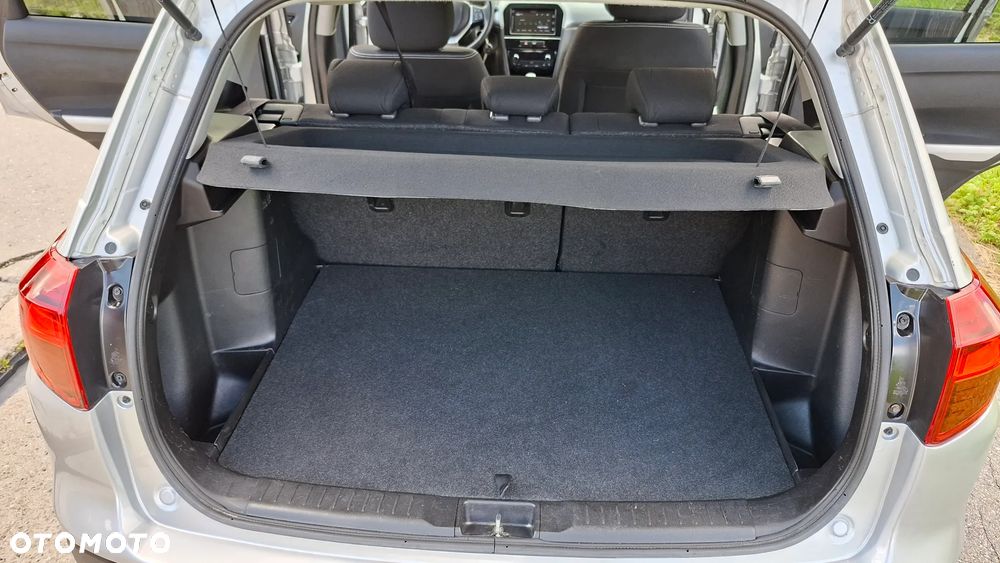 Suzuki Vitara 1.6 DDiS (4x4) Allgrip Comfort - 29