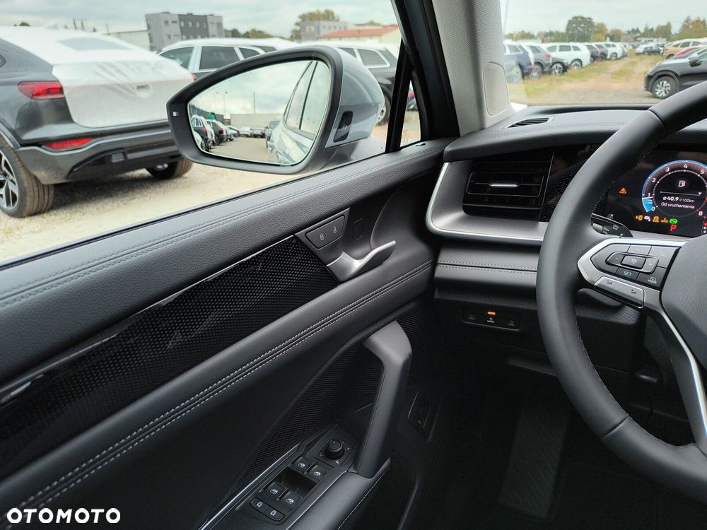 Volkswagen Tayron 2.0 TSI 4Mot Life Plus DSG - 17