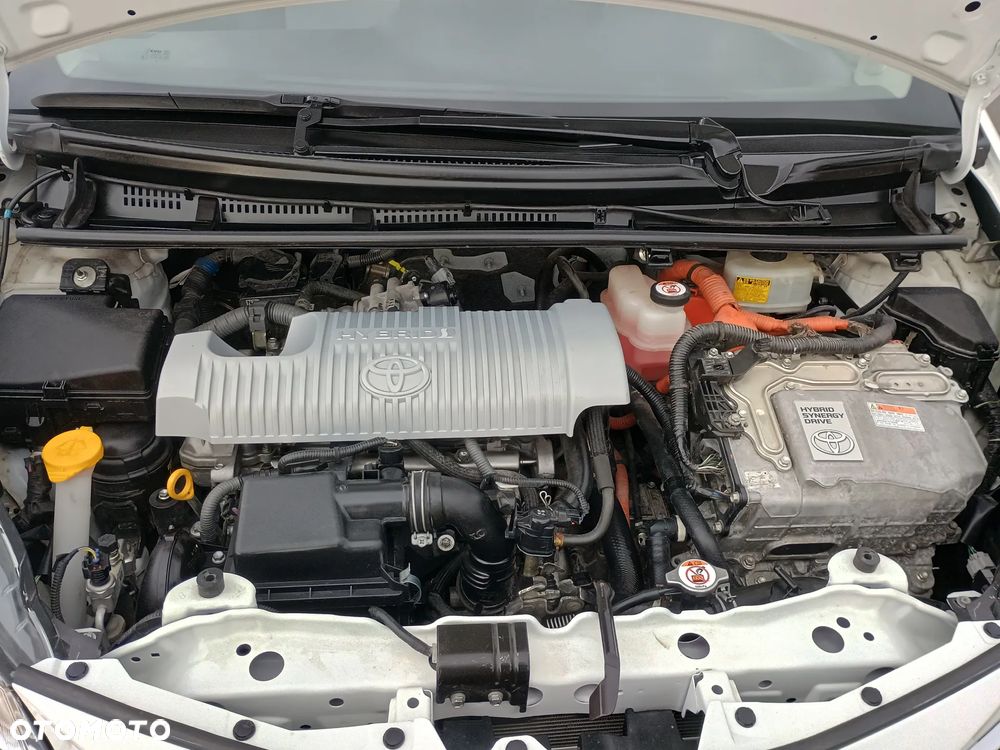 Toyota Yaris Hybrid 100 Sol - 9