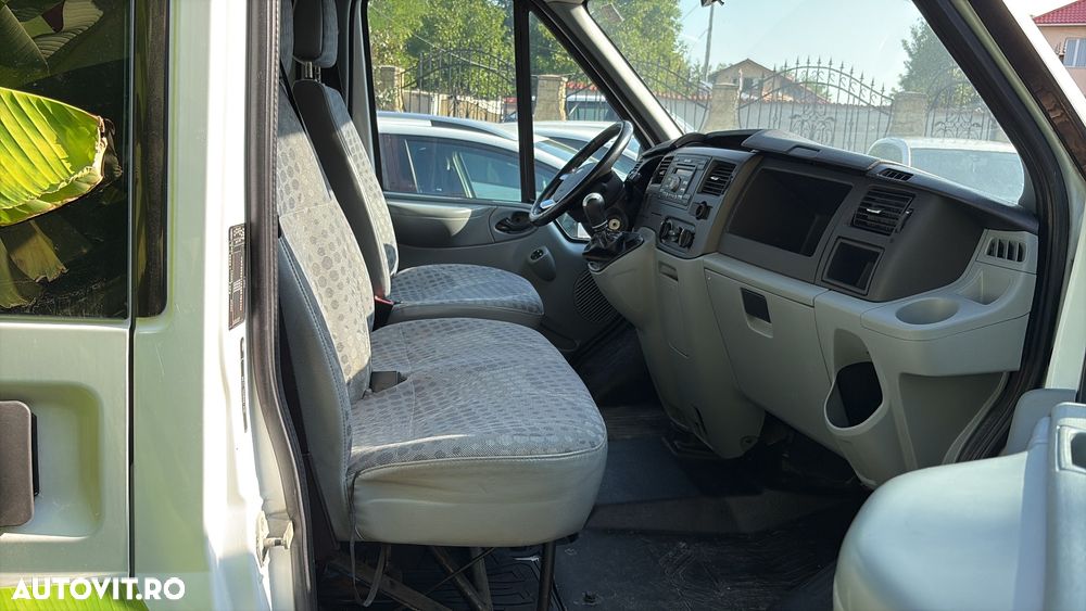 Ford TRANZIT - 11