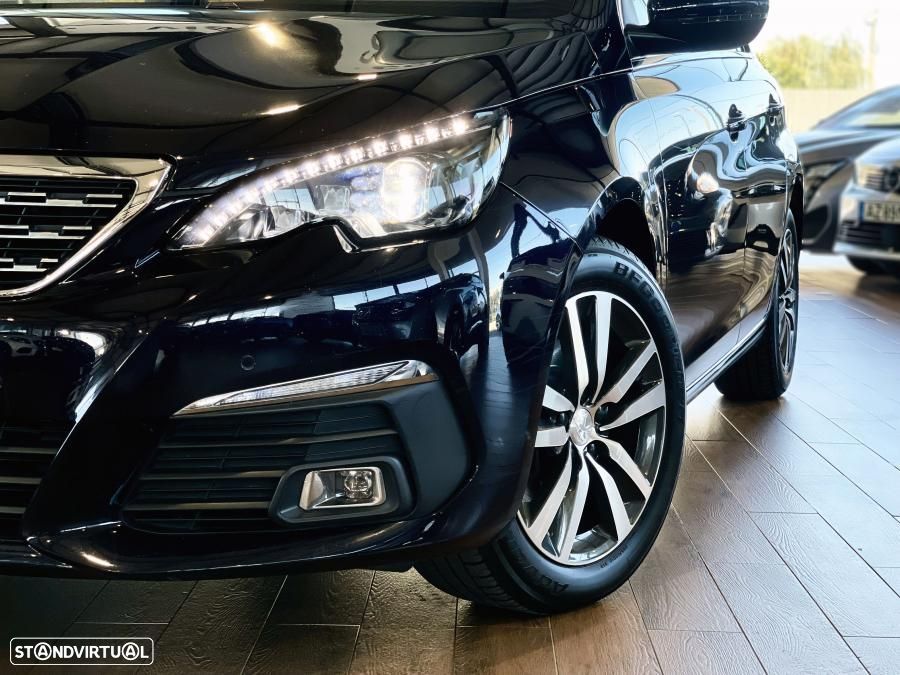 Peugeot 308 1.2 PureTech Allure Pack EAT8 - 6