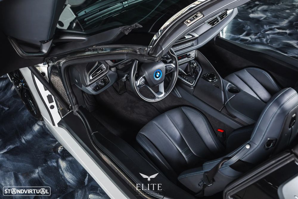 BMW i8 Roadster - 15