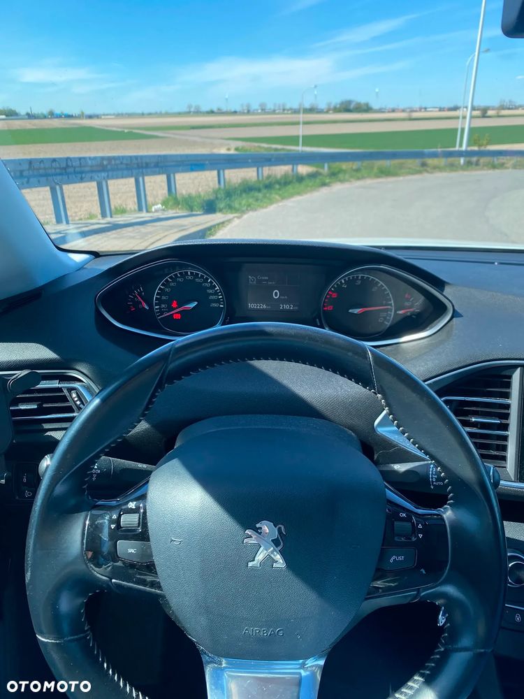 Peugeot 308 - 4