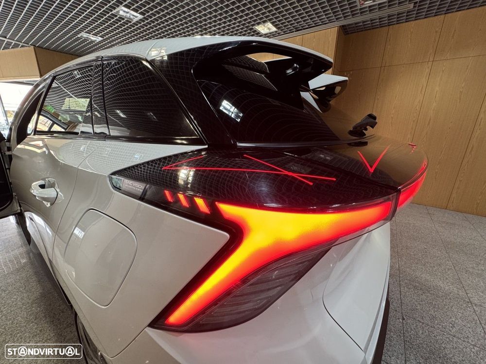 MG MG4 64 kWh Luxury - 13