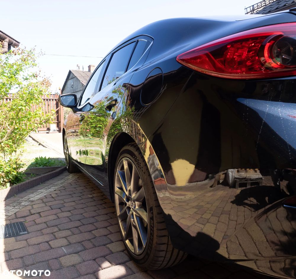 Mazda 3 - 4