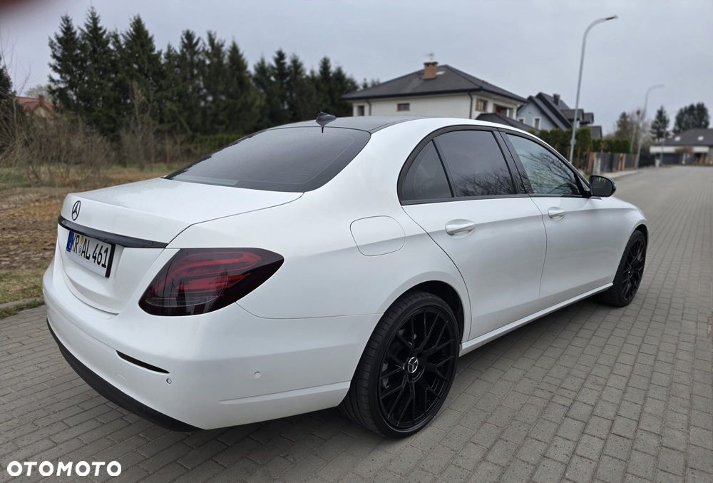 Mercedes-Benz Klasa E 200 d 9G-TRONIC - 11