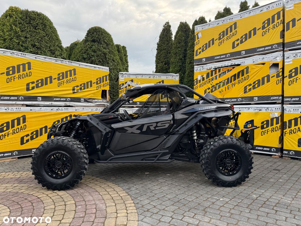 Can-Am Maverick - 2