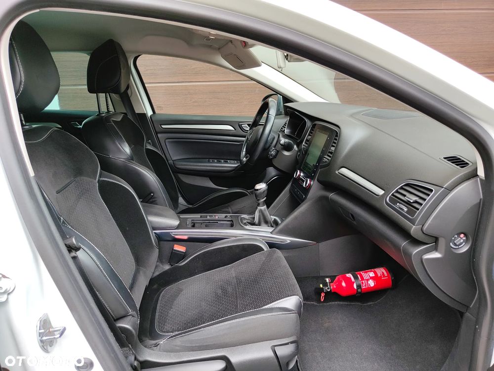 Renault Megane ENERGY dCi 130 GT LINE - 16