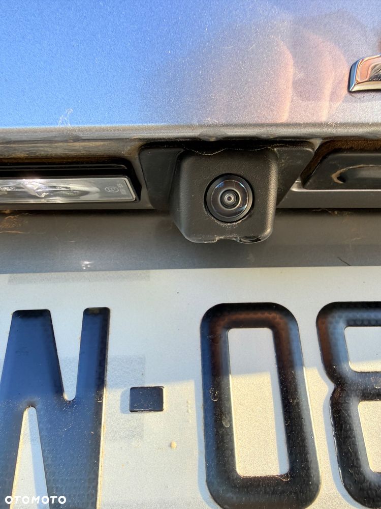 Peugeot 2008 BlueHDi 130 EAT8 Allure - 8