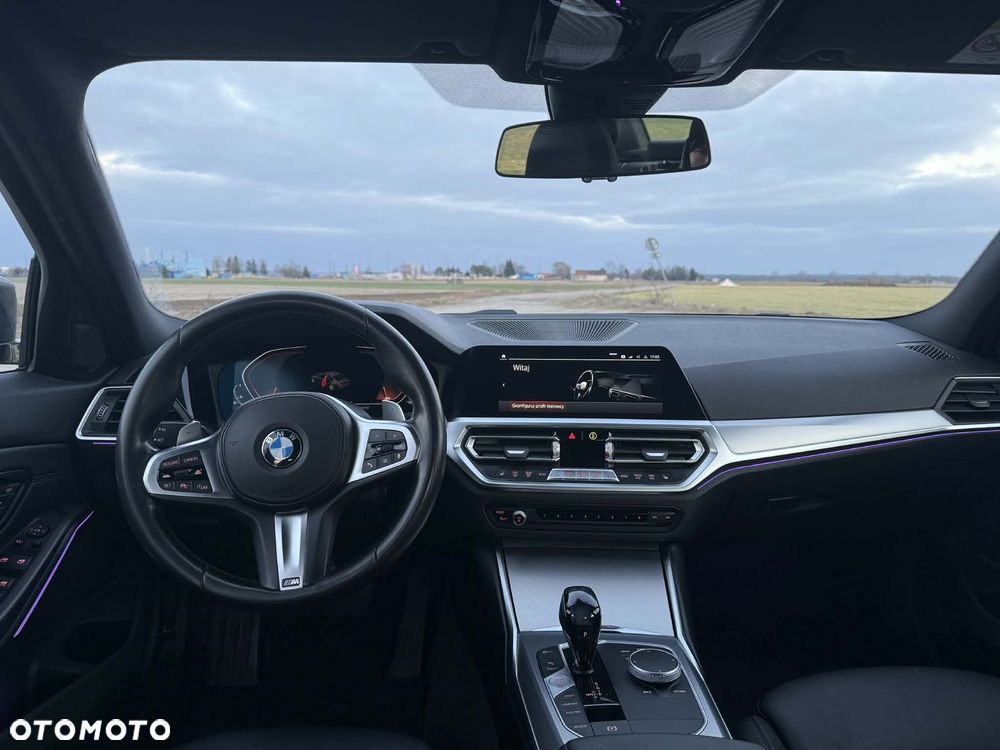 BMW Seria 3 330i - 6