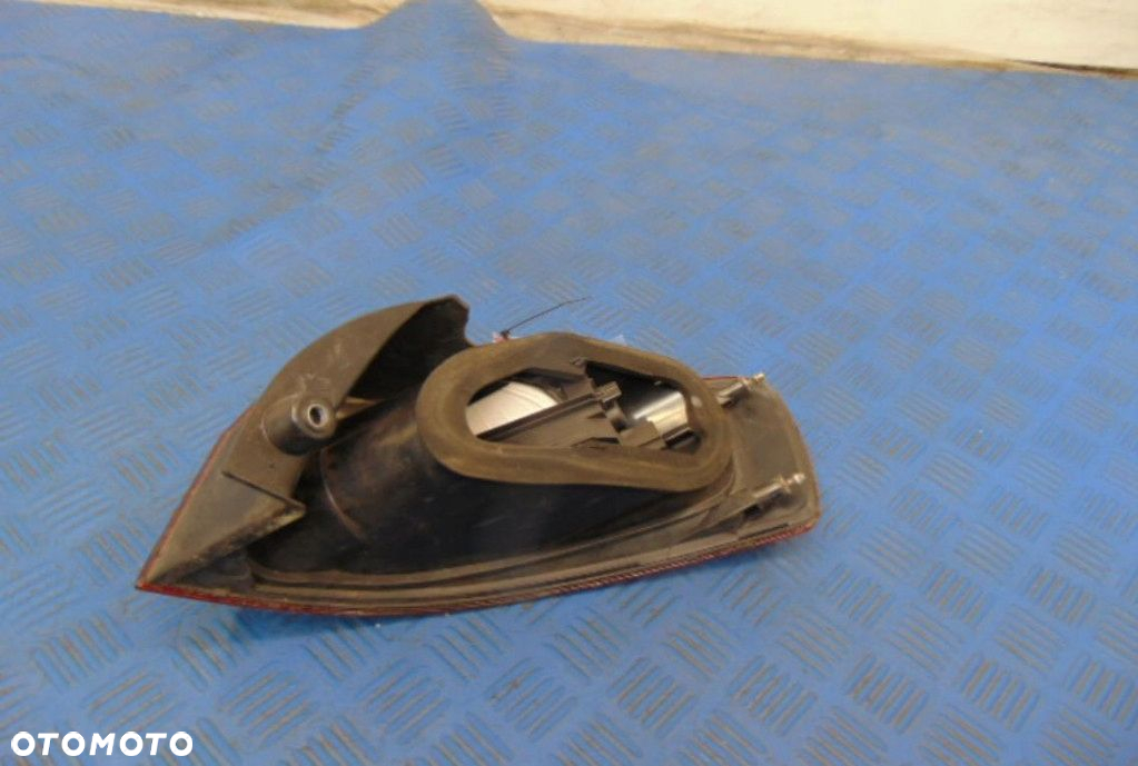 FIAT CROMA II LAMPA TYLNA LEWA STAN WIDOCZNY NA ZDJĘCIU - 4