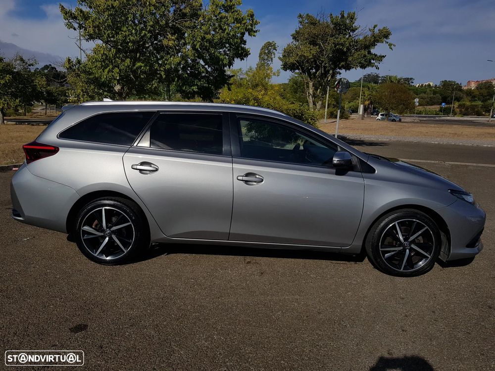 Toyota Auris Touring Sports 1.4 D-4D C.+P.Techo+P.Sport - 12
