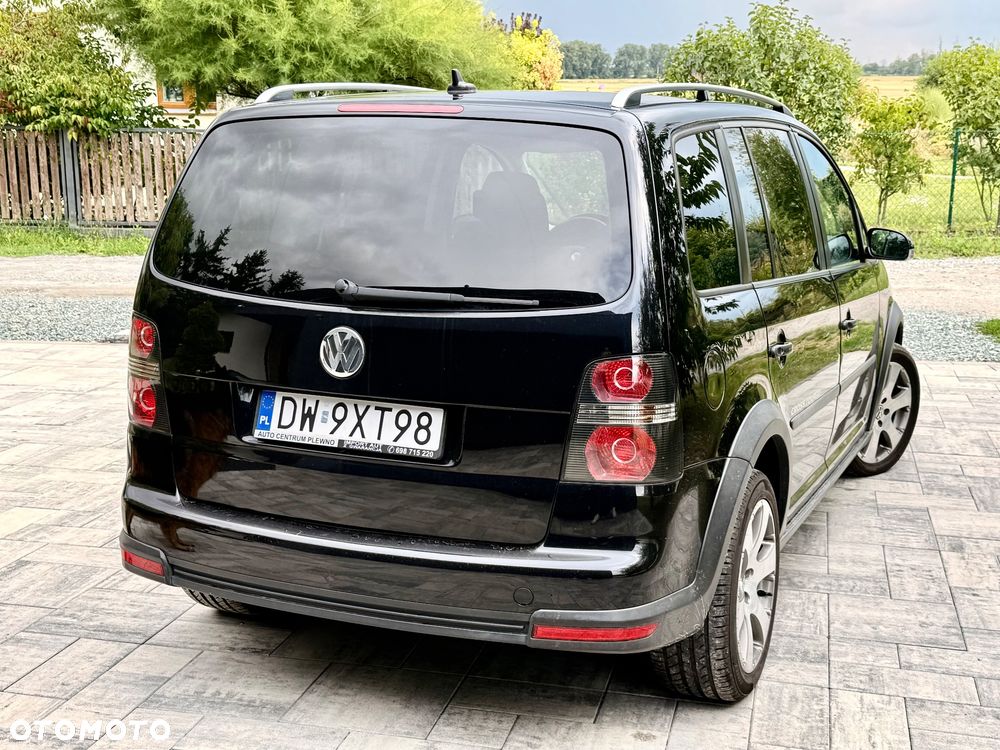 Volkswagen Touran 1.4 TSI Cross - 4
