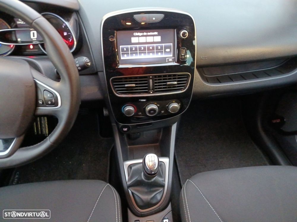 Renault Clio 0.9 TCe Limited - 11