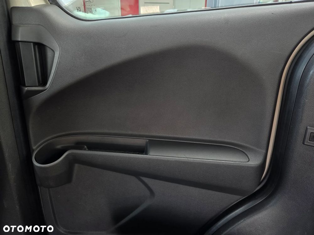 Ford Tourneo Courier 1.5 TDCi Ambiente - 17