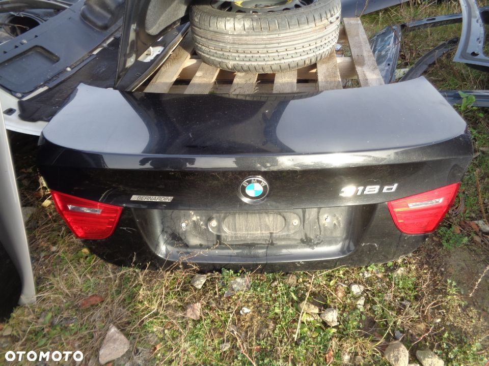 BMW 3 E90 LIFT LAMPA PRAWA TYŁ - 1