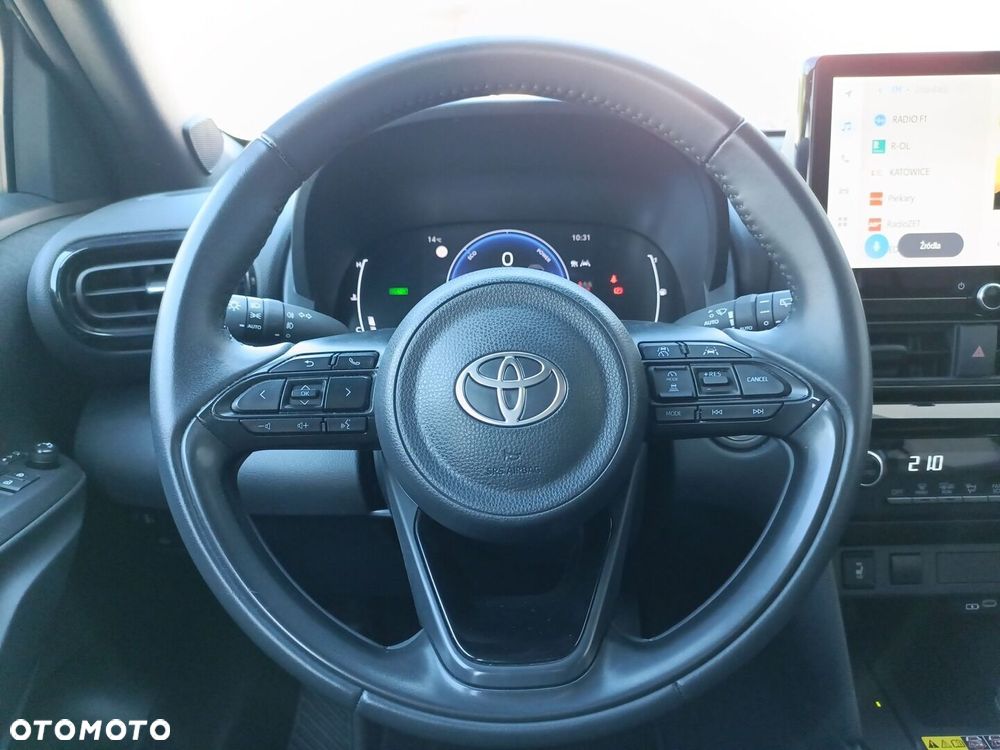 Toyota Yaris Cross - 16