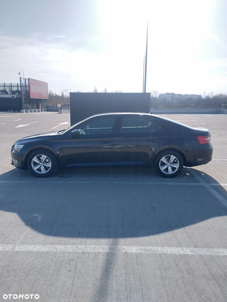 Skoda Superb 1.5 TSI ACT Active - 3