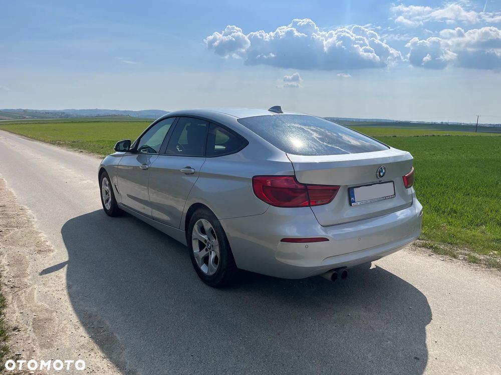 BMW 3GT 320i - 4