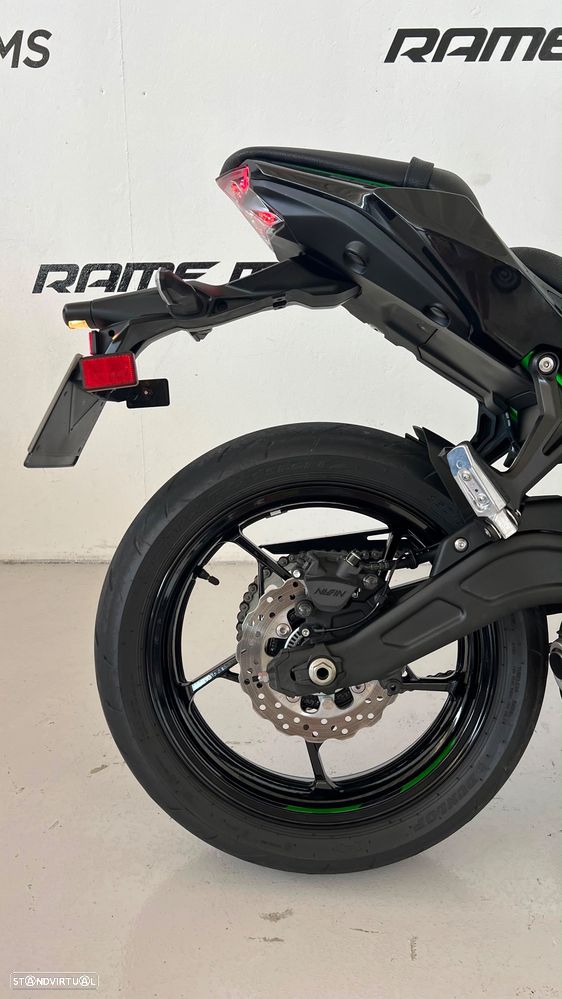 Kawasaki Z 650 - 10