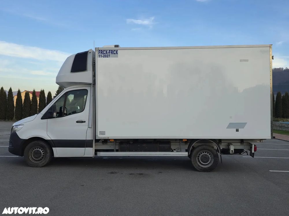 Mercedes-Benz Sprinter - 21
