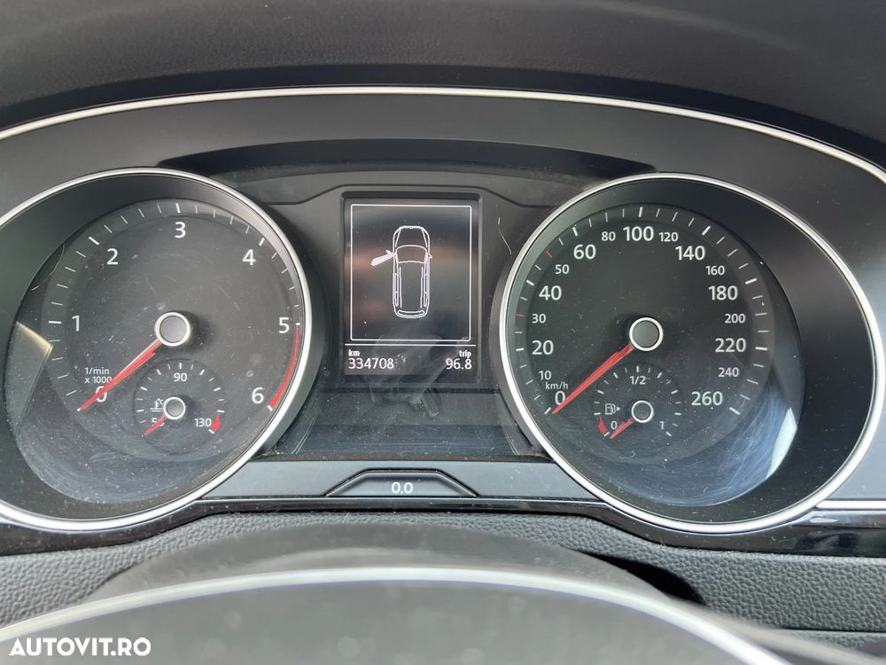 Volkswagen Passat 2.0 TDI DSG 4Motion Comfortline - 11