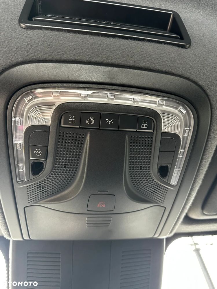 Mercedes-Benz Sprinter - 24