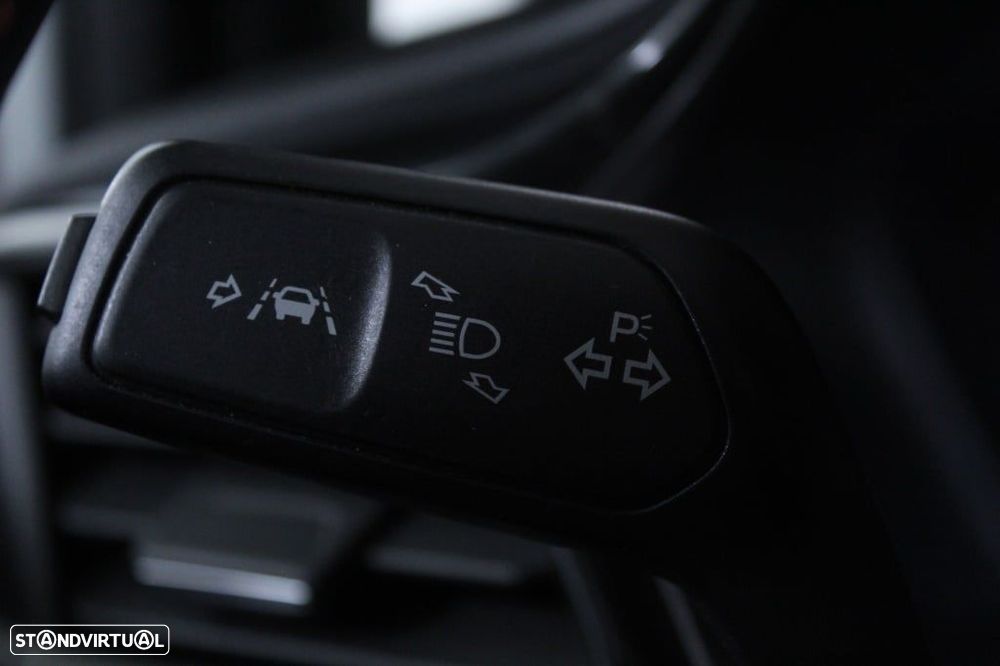 Ford Fiesta 1.0 EcoBoost ST-Line - 24