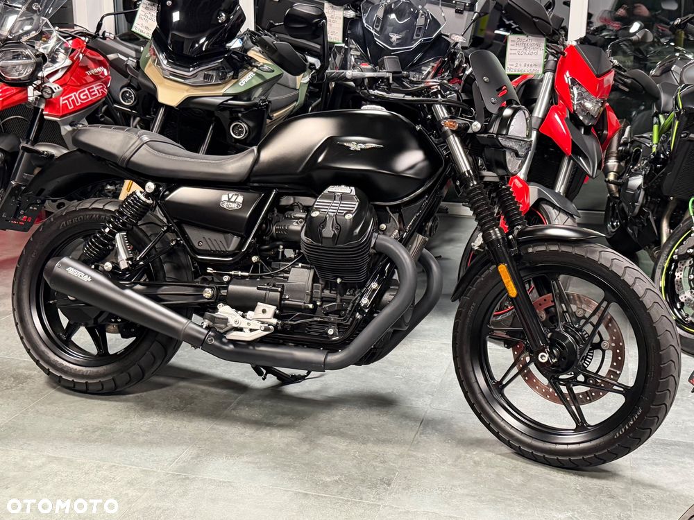 Moto Guzzi V7 - 1