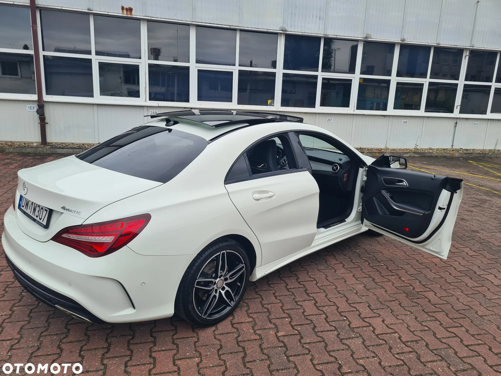 Mercedes-Benz CLA 220 4-Matic AMG Line - 8