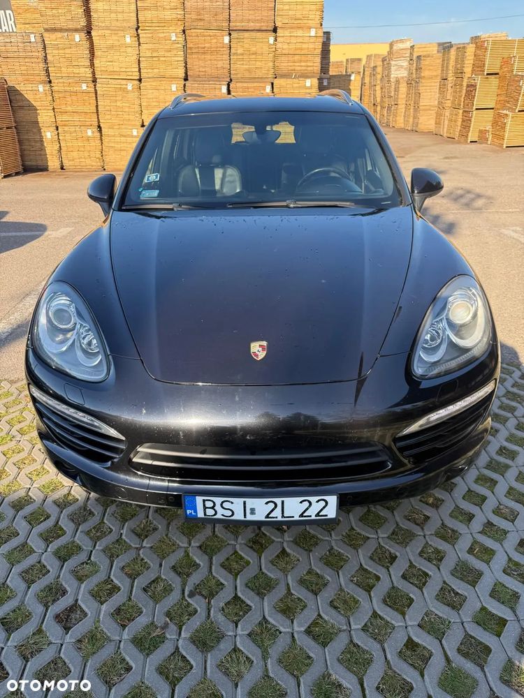 Porsche Cayenne - 1