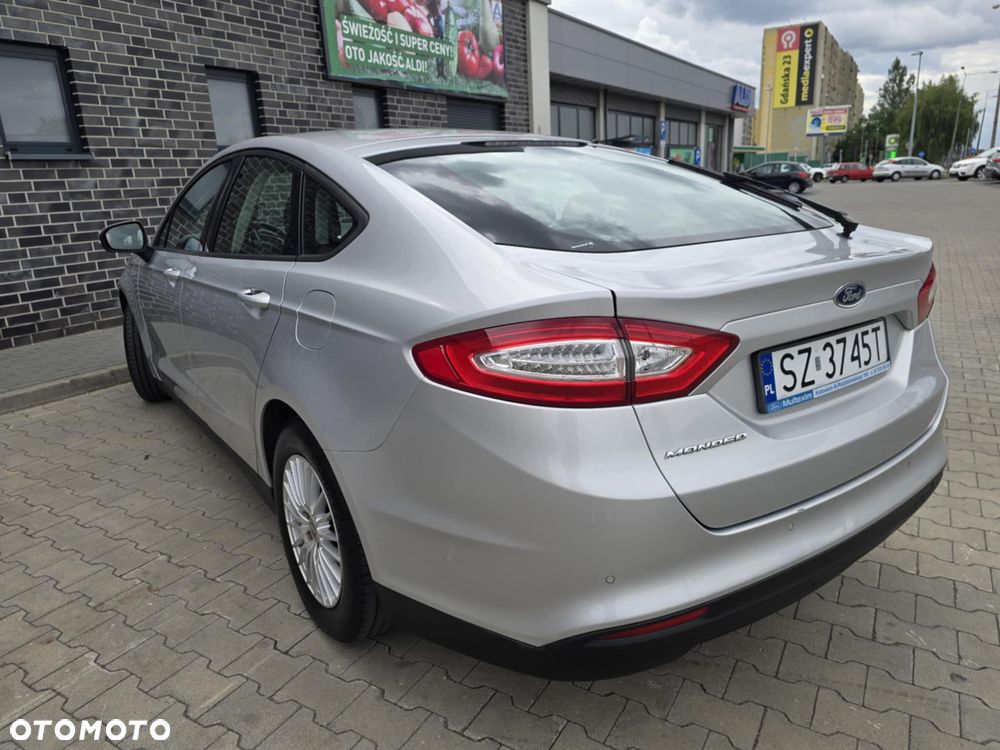 Ford Mondeo 2.0 TDCi Ambiente - 12