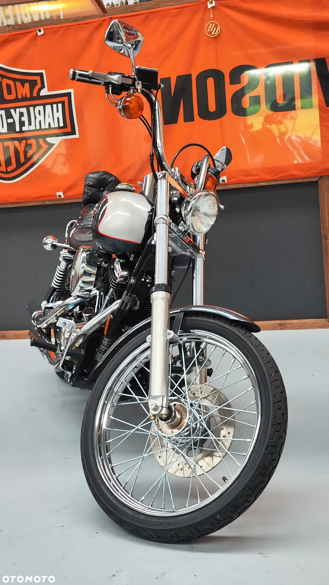 Harley-Davidson Dyna Wide Glide - 8