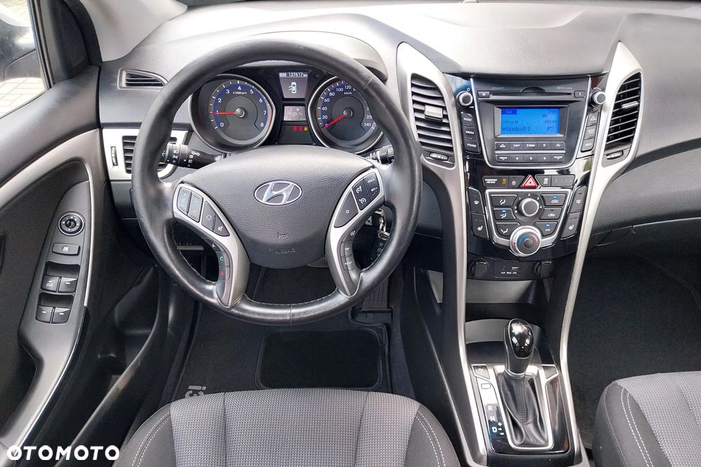 Hyundai i30 1.6 Automatik Style - 22