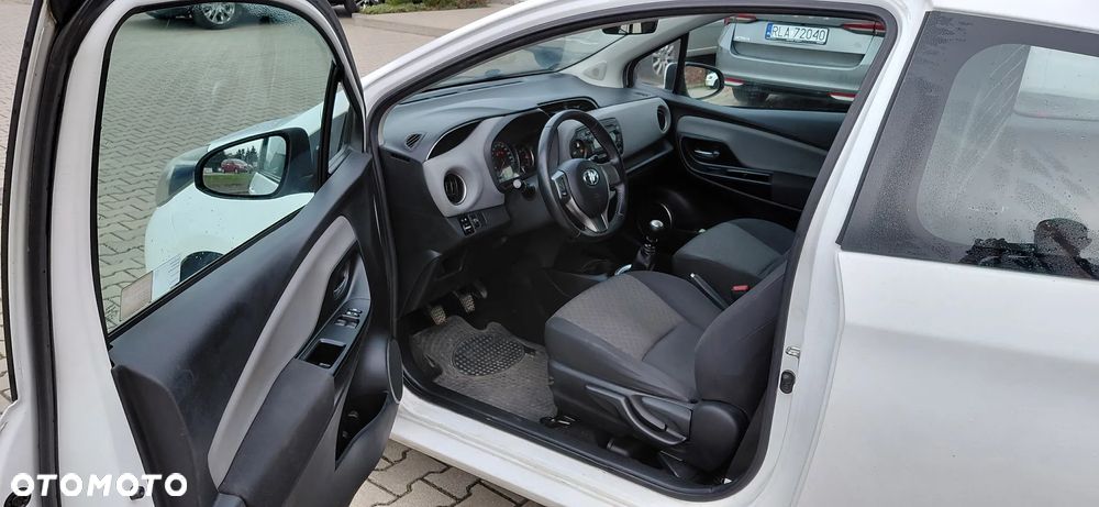 Toyota Yaris - 2