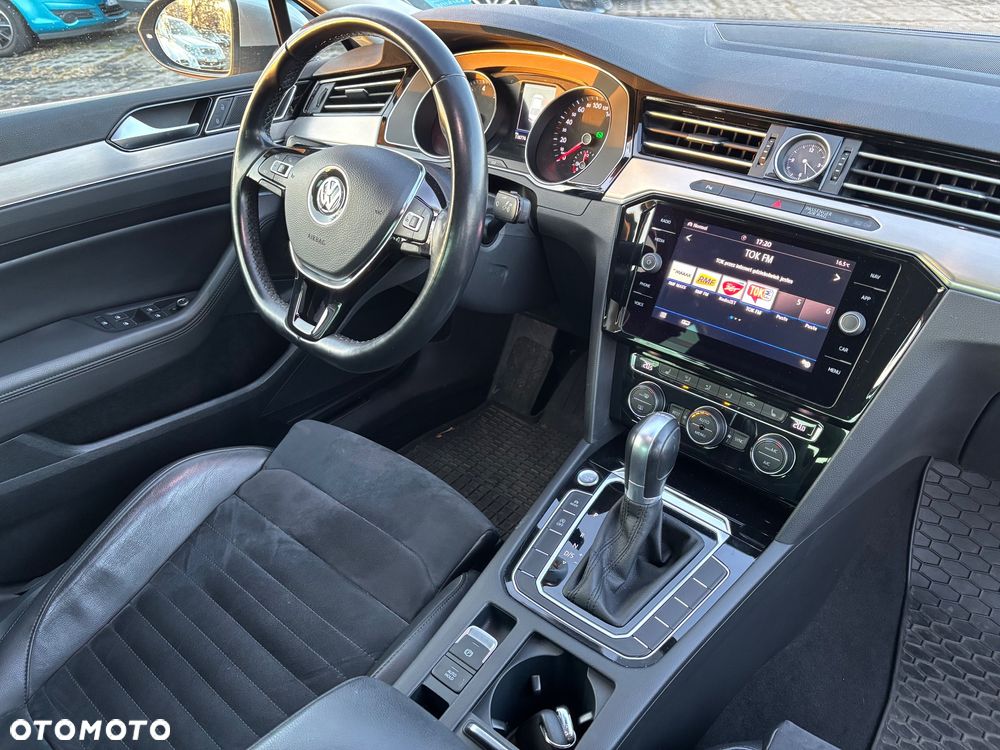 Volkswagen Passat - 9