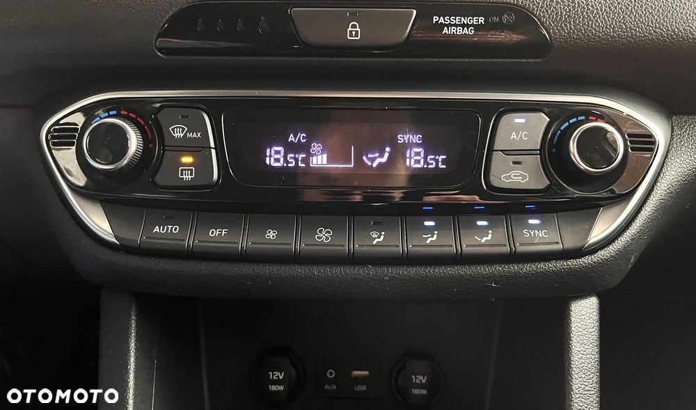 Hyundai i30 1.4 T-GDI Style - 19