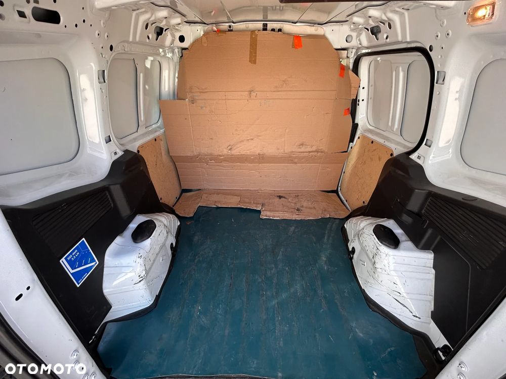 Ford TRANSIT COURIER - 23