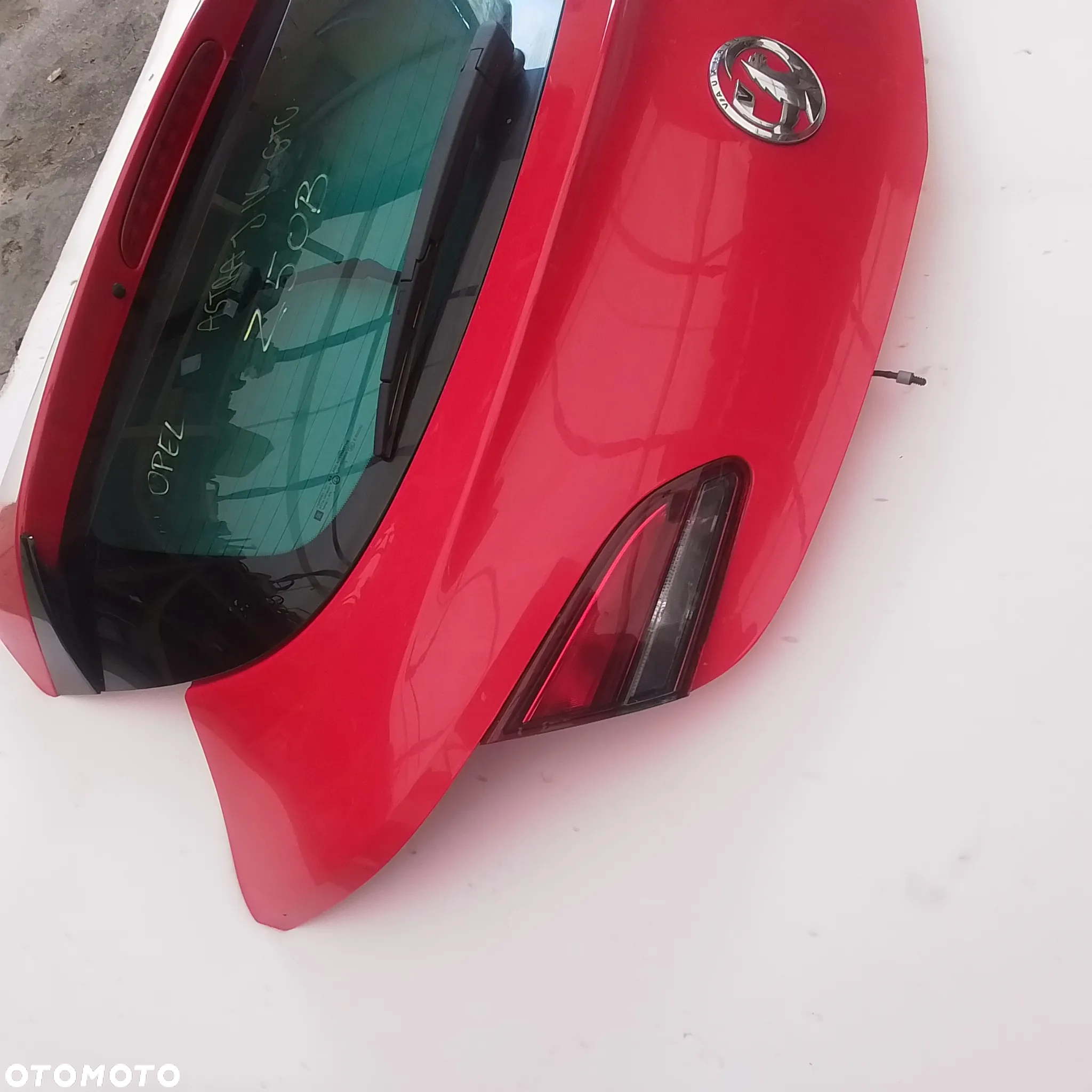 Z50B klapa bagażnika Opel Astra J4 GTC - 3