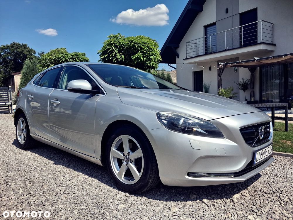 Volvo V40 D2 Summum - 2