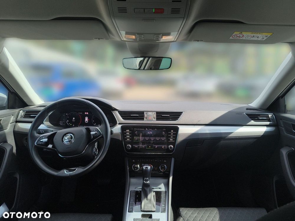 Skoda Superb 2.0 TDI SCR Ambition DSG - 21