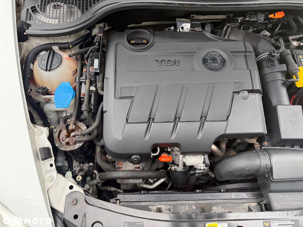 Skoda Octavia 2.0 TDI DPF RS DSG - 20