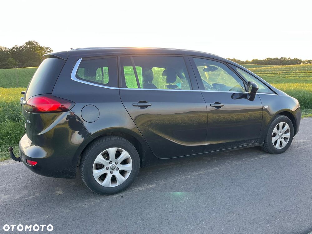 Opel Zafira - 18