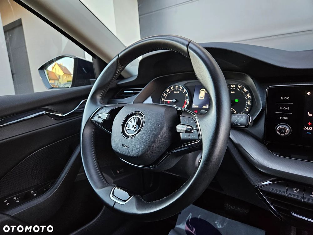 Skoda Octavia 2.0 TDI SCR Ambition DSG - 8
