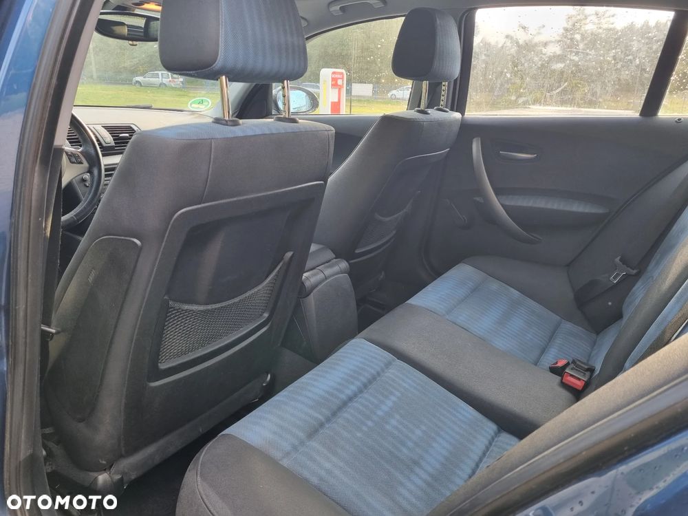 BMW Seria 1 116i - 23